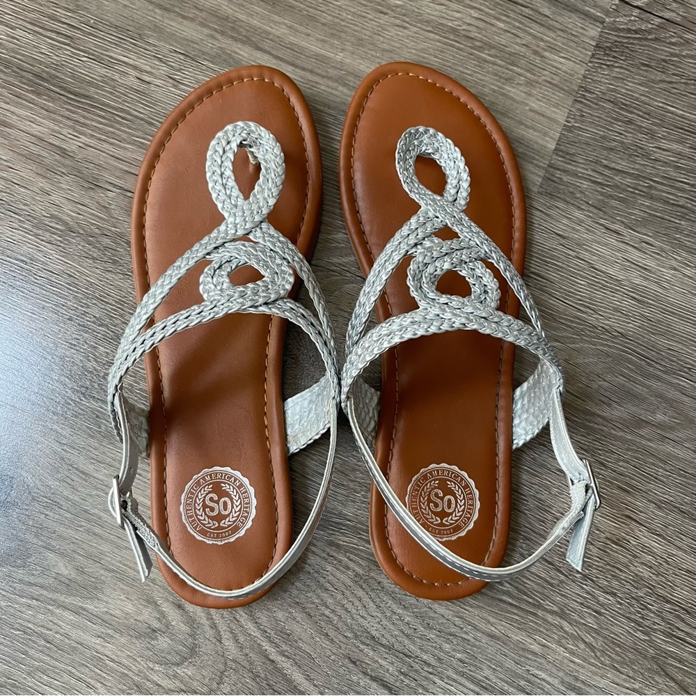 Girls Silver Sandals.